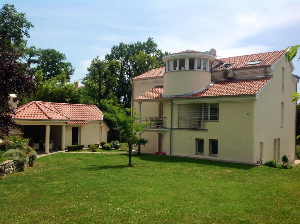 Apartament Majda *